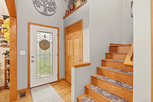 4671 Talon Dr, Auburn, MI, 48611-8522 | Card Image
