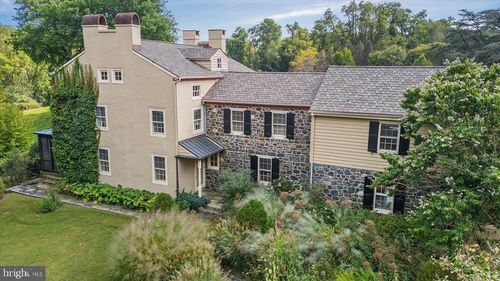 818 Burrows Run Rd, CHADDS FORD, PA, 19317-8202 | Card Image