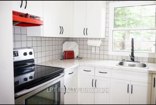 5 - 126 Notch Hill Rd, Condo with 4 bedrooms, 3 bathrooms and 1 parking in Kingston ON | Image 6