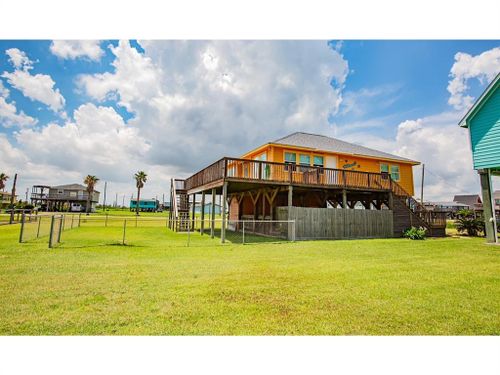 419 Thunder Rd, Surfside Beach, TX, 77541-9488 | Card Image