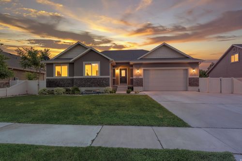 2208 E 450 S, Spanish Fork, UT, 84660-5831 | Card Image