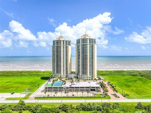 bc2808-801 E Beach Dr, Galveston, TX, 77550-3364 | Card Image