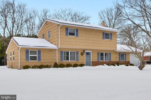 3 Princeton Pl, PRINCETON JUNCTION, NJ, 08550-1613 | Card Image