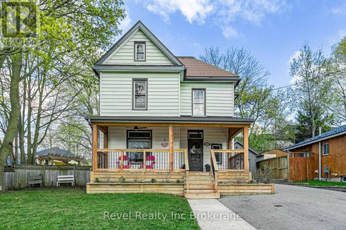 31 Ann St, Ingersoll, ON, N5C2E9 | Card Image