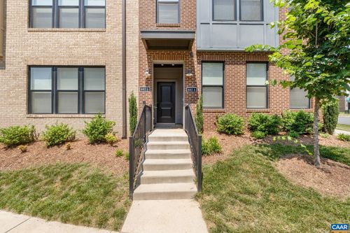 b-802 Wesley Ln, CHARLOTTESVILLE, VA, 22911-8315 | Card Image
