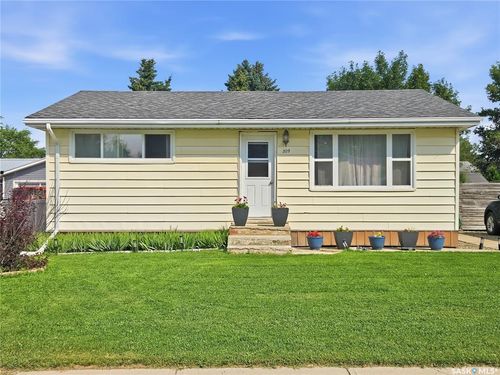 509 7th Ave W, Biggar, SK, S0K0M0 | Card Image