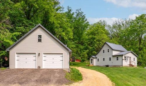 1341 Deer Creek Rd, NELSON, WI, 54756-8328 | Card Image