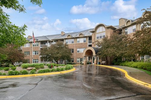 apt-312-3800 85th Ave, Brooklyn Park, MN, 55443-2977 | Card Image