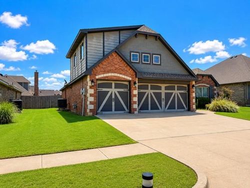 12908 Treemont Ln, Oklahoma City, OK, 73142-4219 | Card Image