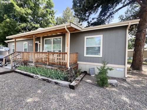 12-1809 26th St, La Grande, OR, 97850-9491 | Card Image