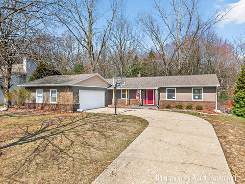 16151 Terrace Rd, Spring Lake, MI, 49456-2313 | Card Image