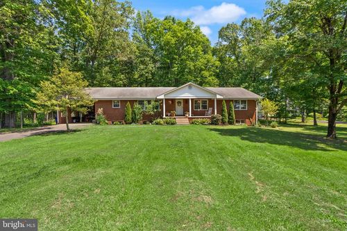 8131 Tall Pines Ln, CATLETT, VA, 20119-1863 | Card Image