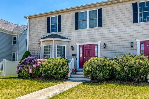 0-150 River St, Dedham, MA, 02026-3253 | Card Image