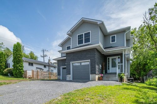 100 Palace Rd, Napanee, ON, K7R3B3 | Card Image