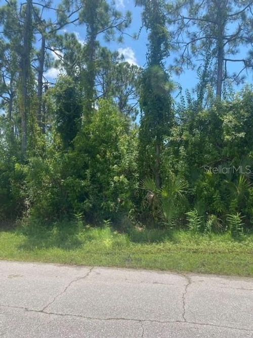 11997 Newgate Ave, PORT CHARLOTTE, FL, 33981-7324 | Card Image