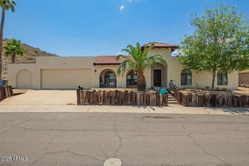 239 E Aster Dr, Phoenix, AZ, 85022-5413 | Card Image