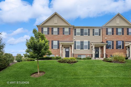 8927 Disbrow St, Huntley, IL, 60142-6042 | Card Image