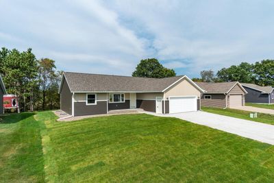 1706 Black Oak Drive, House other with 3 bedrooms, 2 bathrooms and null parking in ROCKLAND WI | Image 2