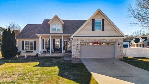 136 Thoroughbred Dr Nw, Cleveland, TN, 37312-6357 | Card Image