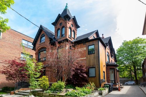 201-133 Dunn Ave, Toronto, ON, M6K2R8 | Card Image