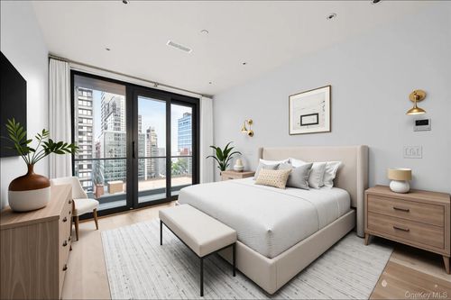 11a-4262 Hunter St, Long Island City, NY, 11101-4118 | Card Image