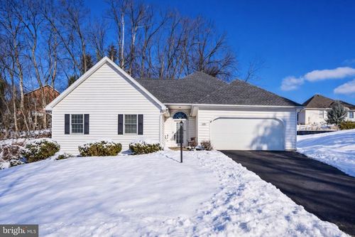 102 Little Run Rd, CAMP HILL, PA, 17011-2000 | Card Image