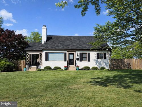 8902 Grant Ave, MANASSAS, VA, 20110-2510 | Card Image