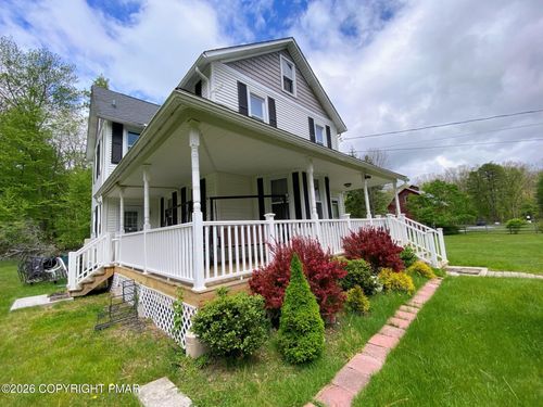 565 Cherry Lane Rd, East Stroudsburg, PA, 18301-8297 | Card Image