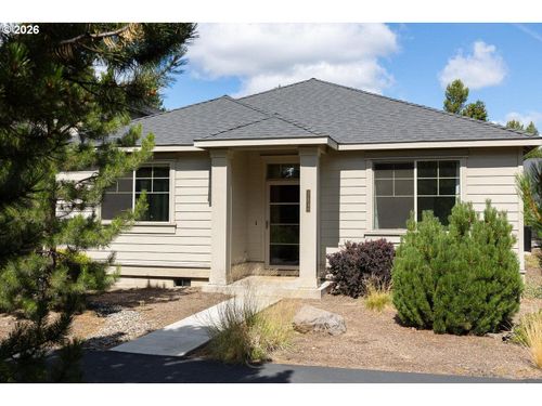 51844 Hollinshead Pl, La Pine, OR, 97739-9931 | Card Image