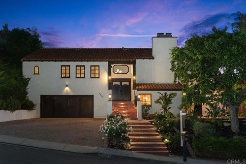 6829 Corintia St, Carlsbad, CA, 92009-5911 | Card Image