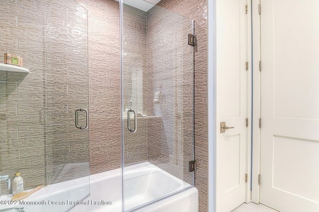 201 - 365 Ocean Blvd, Condo with 1 bedrooms, 1 bathrooms and 2 parking in Long Branch NJ | Image 19