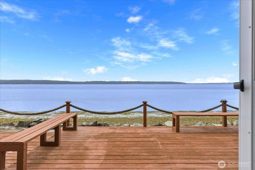 1085 Rockaway Ln, Camano Island, WA, 98282-5201 | Card Image