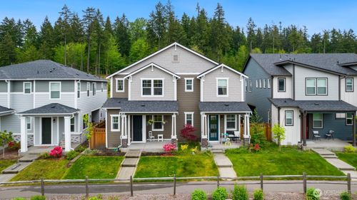 13118 192nd Ave E, Bonney Lake, WA, 98391-8358 | Card Image