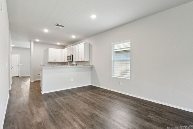 7150 Pisces Way, House other with 3 bedrooms, 2 bathrooms and null parking in Converse TX | Image 14