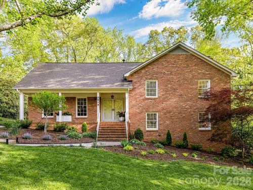 2818 Hinsdale St, Charlotte, NC, 28210-6425 | Card Image