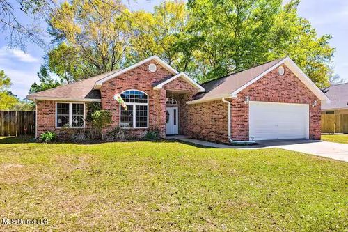6904 Southwind Dr, Biloxi, MS, 39532-5711 | Card Image