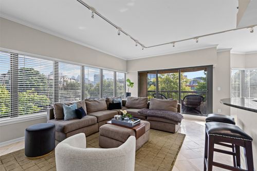 apt-306-3030 Mckinney Ave, Dallas, TX, 75204-7472 | Card Image