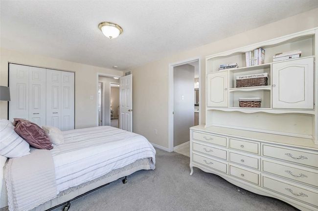 9 Crawford Cres, House attached with 3 bedrooms, 2 bathrooms and 3 parking in Cambridge ON | Image 23