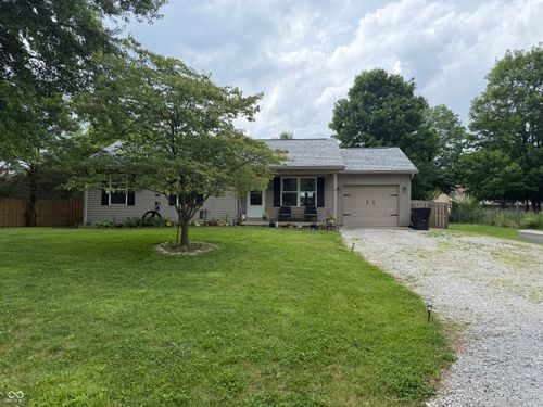 205 Jefferson Vly, Coatesville, IN, 46121-8937 | Card Image