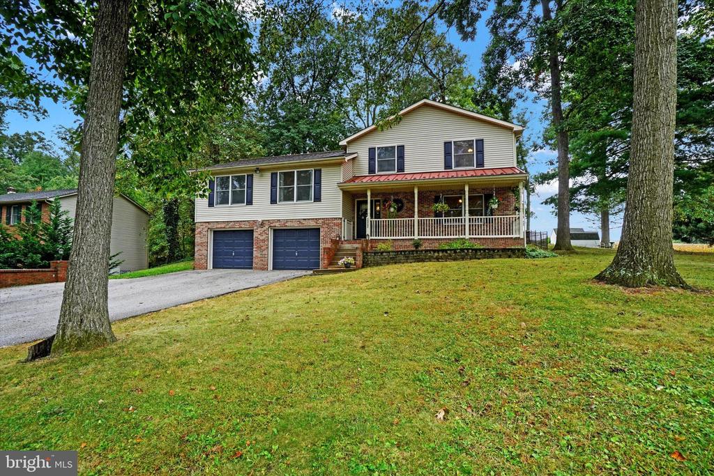 Magnolia Dr, New Freedom, PA 17349