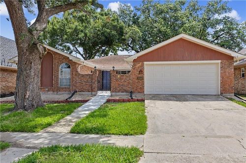 56 Gelpi Ave, Kenner, LA, 70065-3152 | Card Image