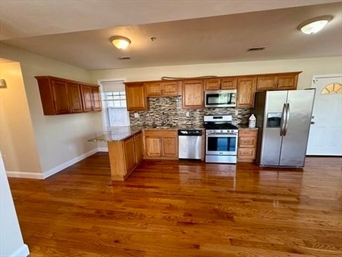 apt-2-12 Woodcliff St, Boston, MA, 02125-4647 | Card Image