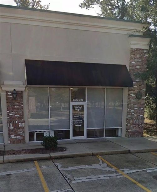 70448 Highway 21, Covington, LA, 70433-8104 | Card Image