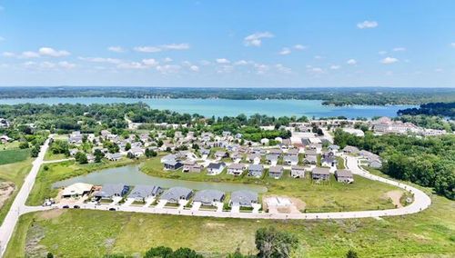 1538 Weston Ridge Road, Oconomowoc, WI, 53066 | Card Image