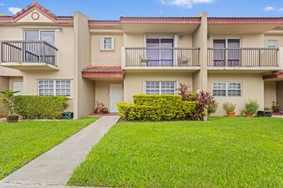 2004 - 6140 Sw 129th Place, Townhouse with 3 bedrooms, 2 bathrooms and null parking in Miami FL | Image 2