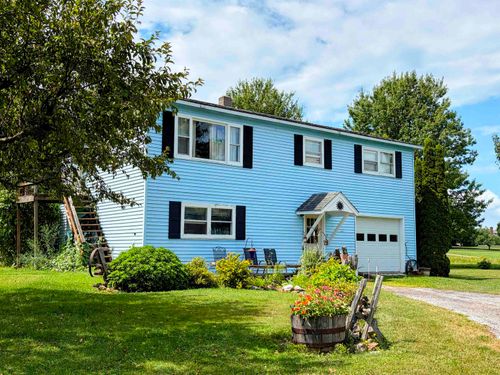 127 E Shore N, Grand Isle, VT, 05458-2348 | Card Image