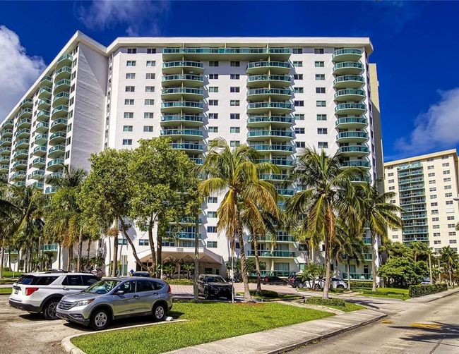 APT-510 - 19380 Collins Ave, Condo with 1 bedrooms, 2 bathrooms and null parking in Sunny Isles Beach FL | Image 18