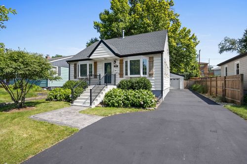 337 Sheldon Ave, Downers Grove, IL, 60515-3911 | Card Image