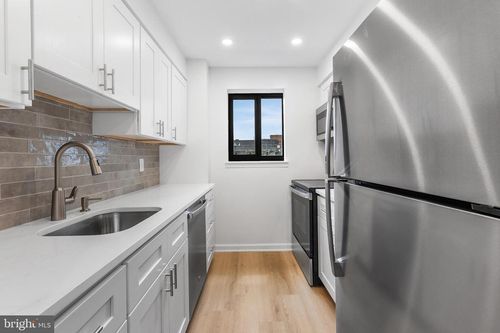 9r-1420 Locust St, PHILADELPHIA, PA, 19102-4207 | Card Image