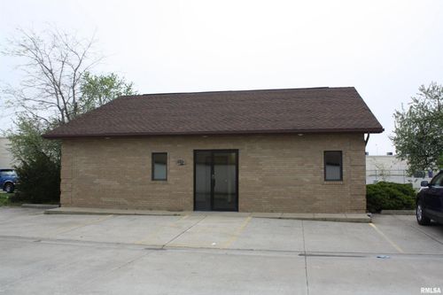 1111 Anker Dr, Marion, IL, 62959-1082 | Card Image